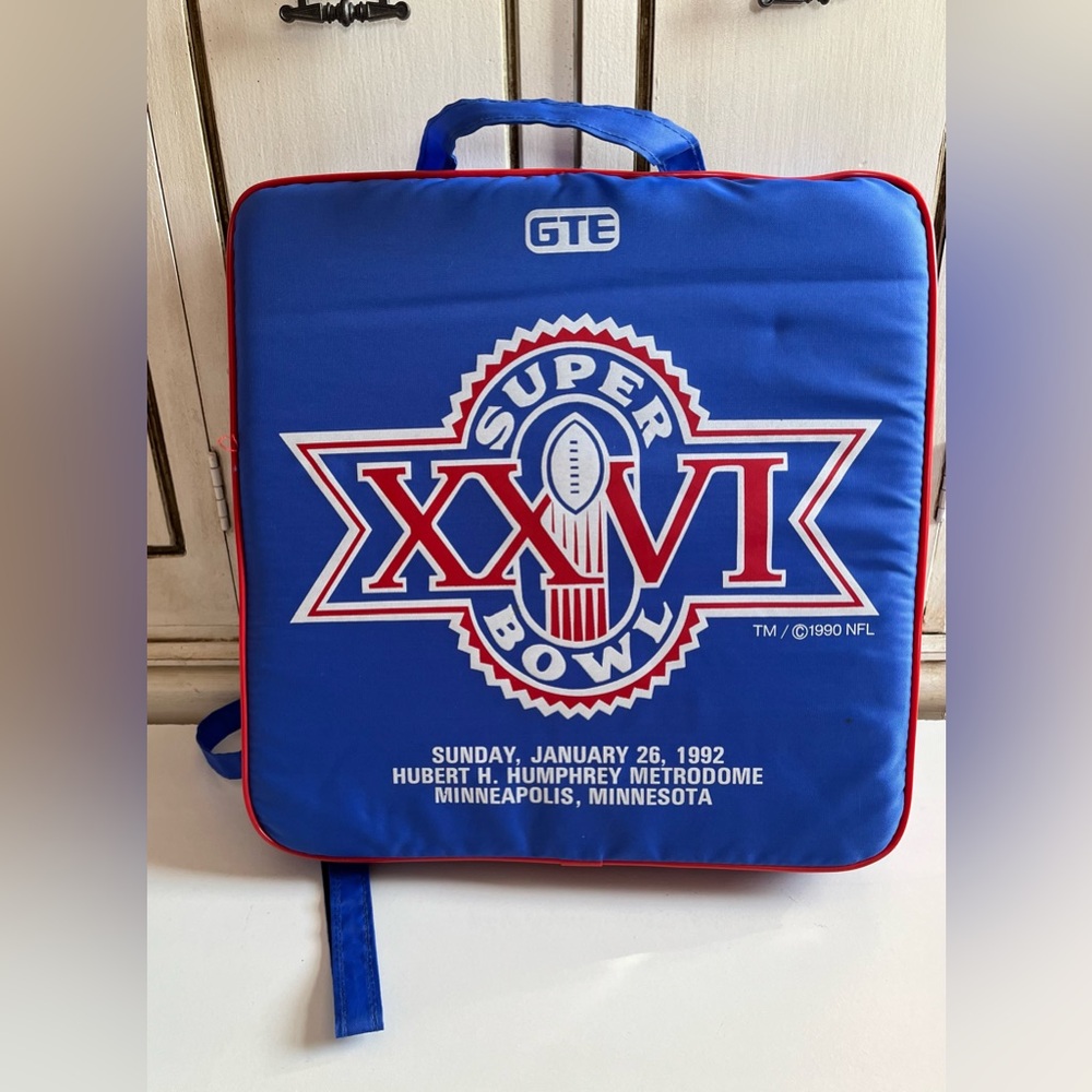 Vintage Super Bowl XXVI Cushion Seat Sunday January 26 1992 Blue/Red Football MN